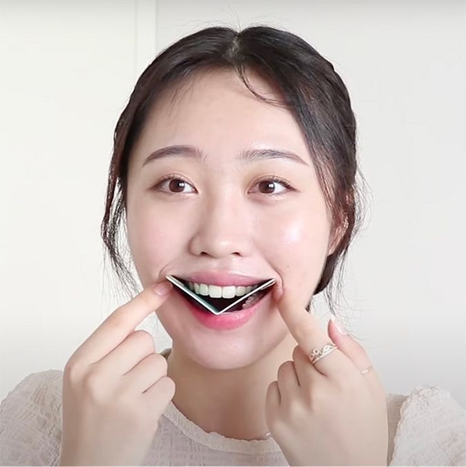 Bài tập "giả cười"