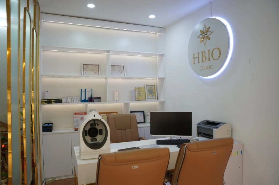 HBIO Clinic - địa chỉ tư vấn thẩm mỹ xóa nhăn đuôi mắt uy tín, an toàn