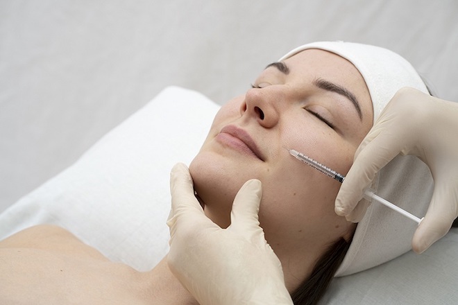 Quy trình tiêm meso trị mụn chuẩn y khoa tại HBIO Clinic