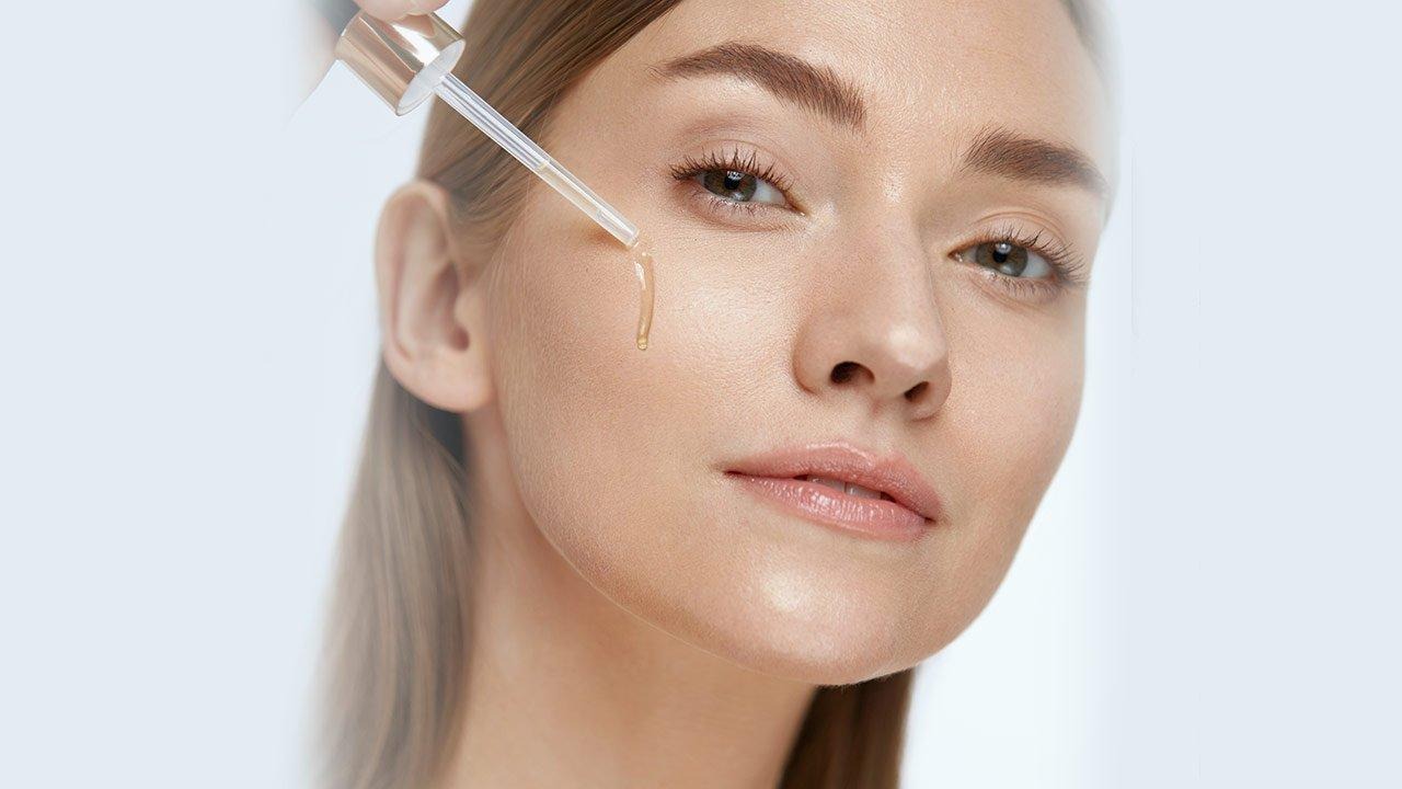 Sử dụng serum tái tạo da hiệu quả