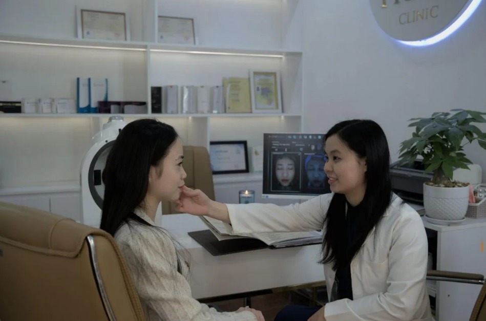 Tư vấn về phương pháp tiêm meso tại HBIO Clinic
