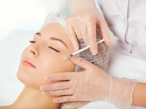 Tiêm Botox – giải pháp chăm sóc da vùng mắt chống lão hóa nhanh chóng